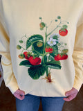 VINTAGE STRAWBERRY PLANT SWEATSHIRT