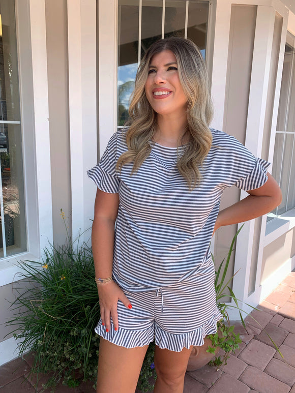 ON THE GO STRIPED SHORT SET