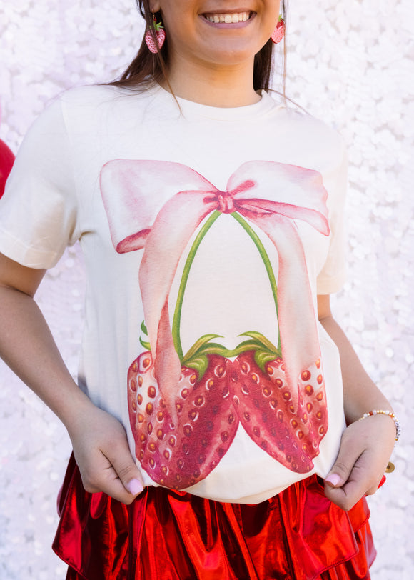 FEMME STRAWBERRY BOW GRAPHIC TEE
