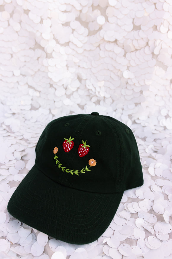 STRAWBERRY SMILE CAP