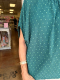 A TWIST ON CLASS TOP
