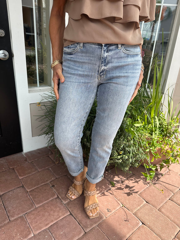 JUDY BLUE CORE MIDRISE BLEACH BOYFRIEND JEAN