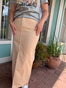 OUT ON THE TOWN FRONT SLIT MAXI SKIRT