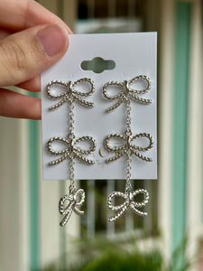 FEMININE BOW LINK EARRING