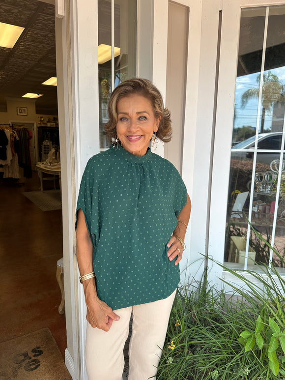 A TWIST ON CLASS TOP