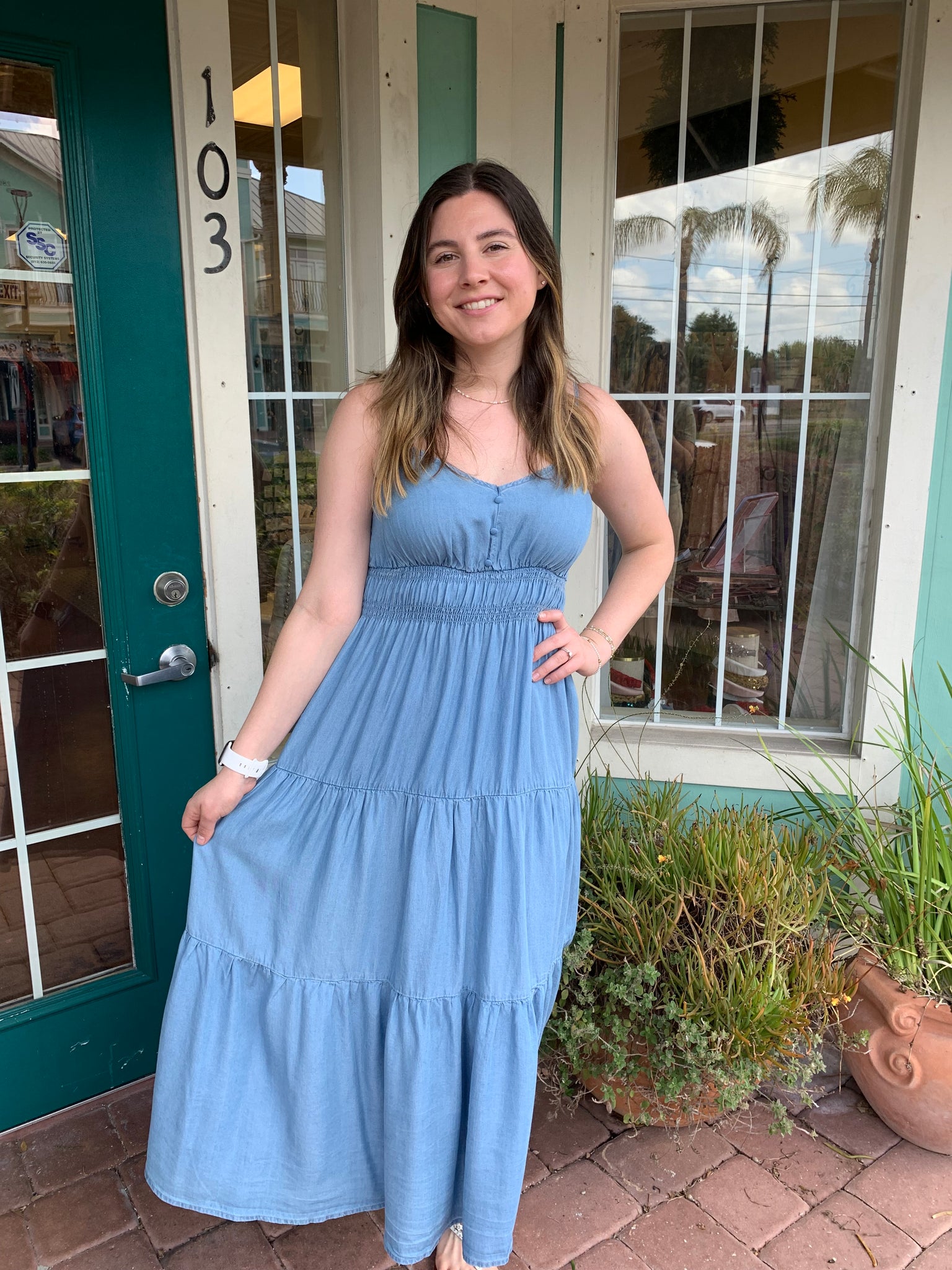 CITY TOUR CHAMBRAY MIDI DRESS RAOK boutique CITY TOUR CHAMBRAY MIDI DRESS RAOK boutique