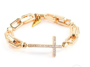 CROSS CHAIN BRACELET