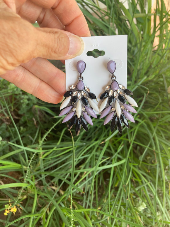 THE MARQUISE STONE CLUSTER DANGLE EARRING
