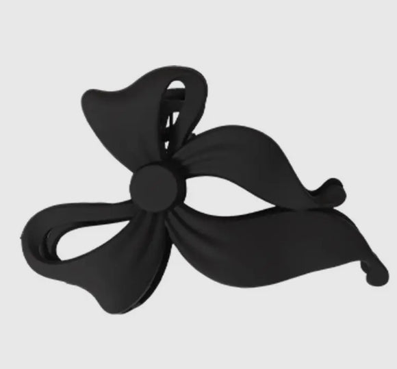 THE LARGE BOW CLAW CLIP