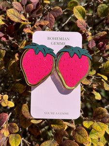 MAKE A STATEMENT STRAWBERRY STUD