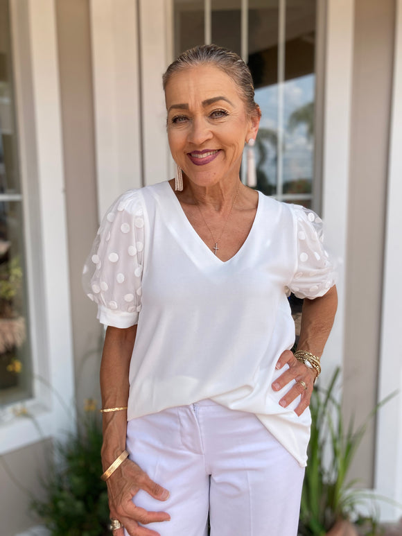 DAY TO DAY PUFF SLEEVE TOP