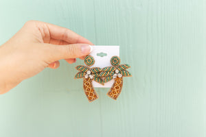 HOLIDAY IN THE SUN BEED EARRING