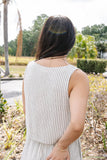 FLOAT IN THE AIR SQUARE NECK LINEN TANK