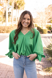 FLATTERED BOW TIE BLOUSE