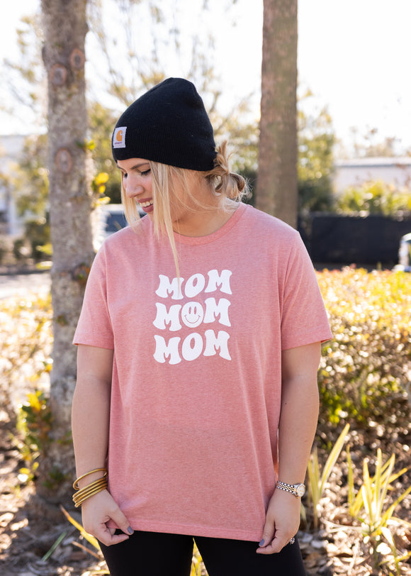 MOM SMILEY GRAPHIC TEE